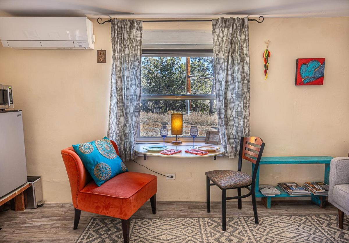 Pet Friendly Pinon Heaven Bed & Breakfast Canada de los Alamos Ngoại thất bức ảnh